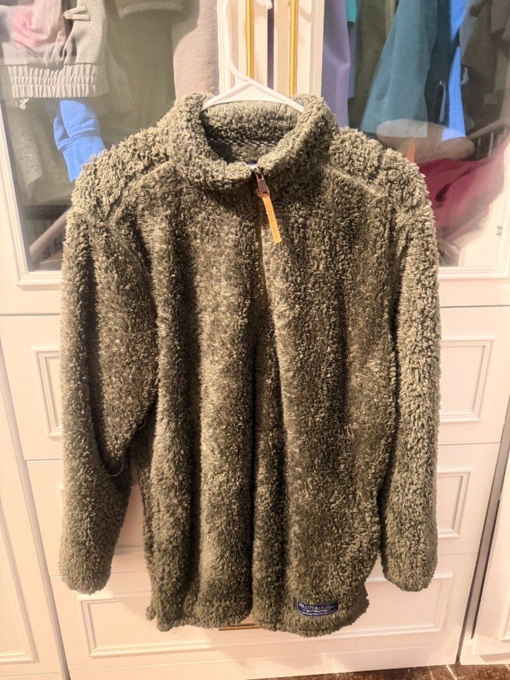 Properly Tied pullover